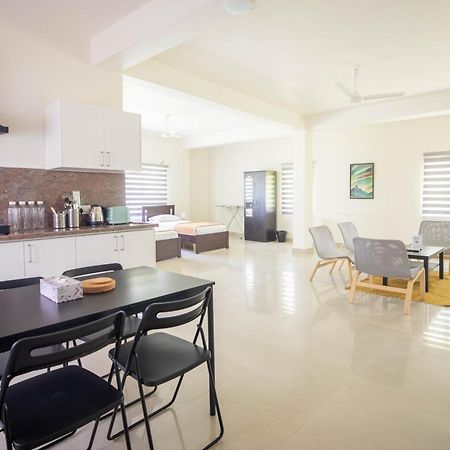 Neemtree Apartments 하이데라바드 외부 사진