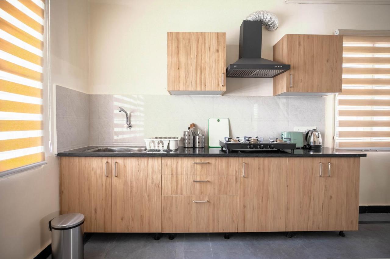 Neemtree Apartments 하이데라바드 외부 사진